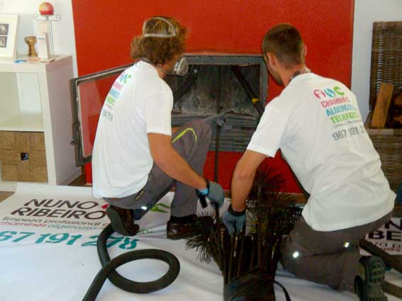 Nuno Ribeiro Limpa chamines Image